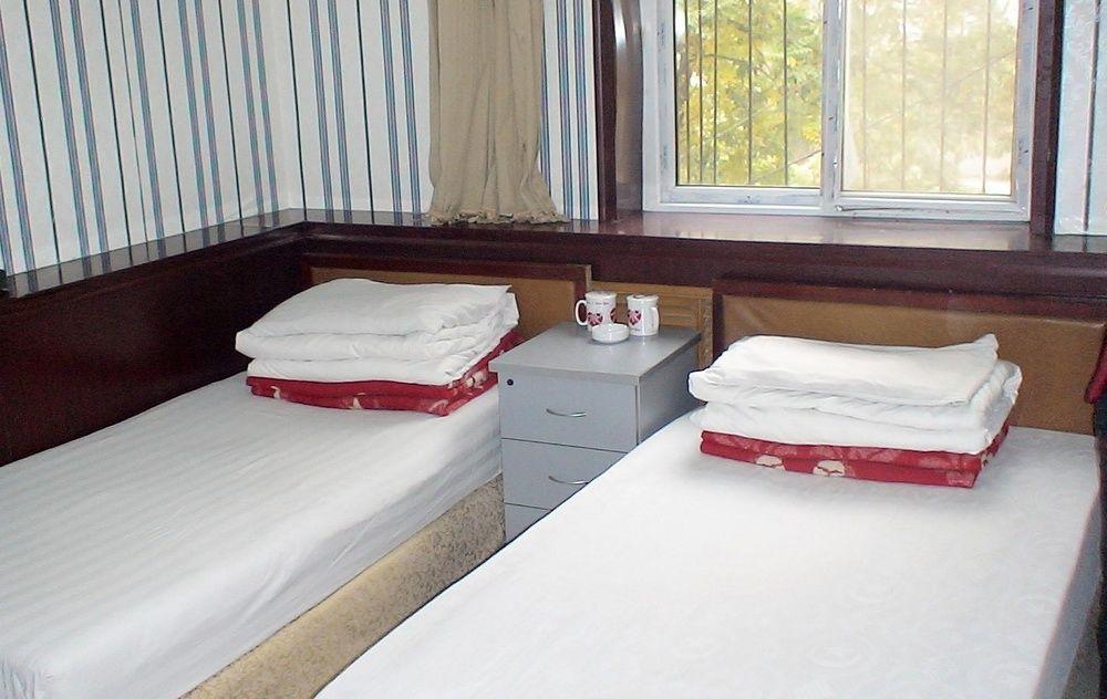 Guangwai Jingbin Hostel West Railway Station Pekin Dış mekan fotoğraf